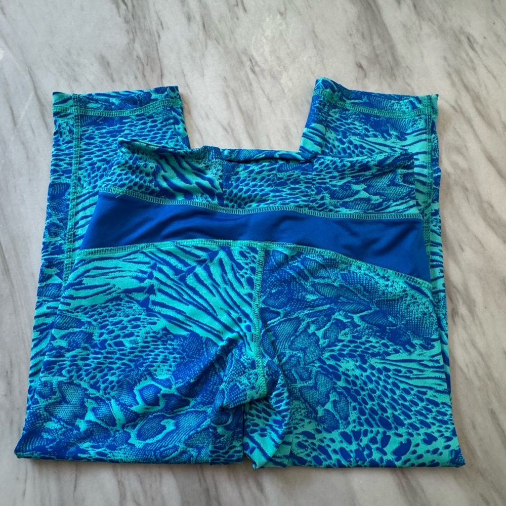 Areo Women’s leggings size Small- Excellent Condition - Picture 1 of 4